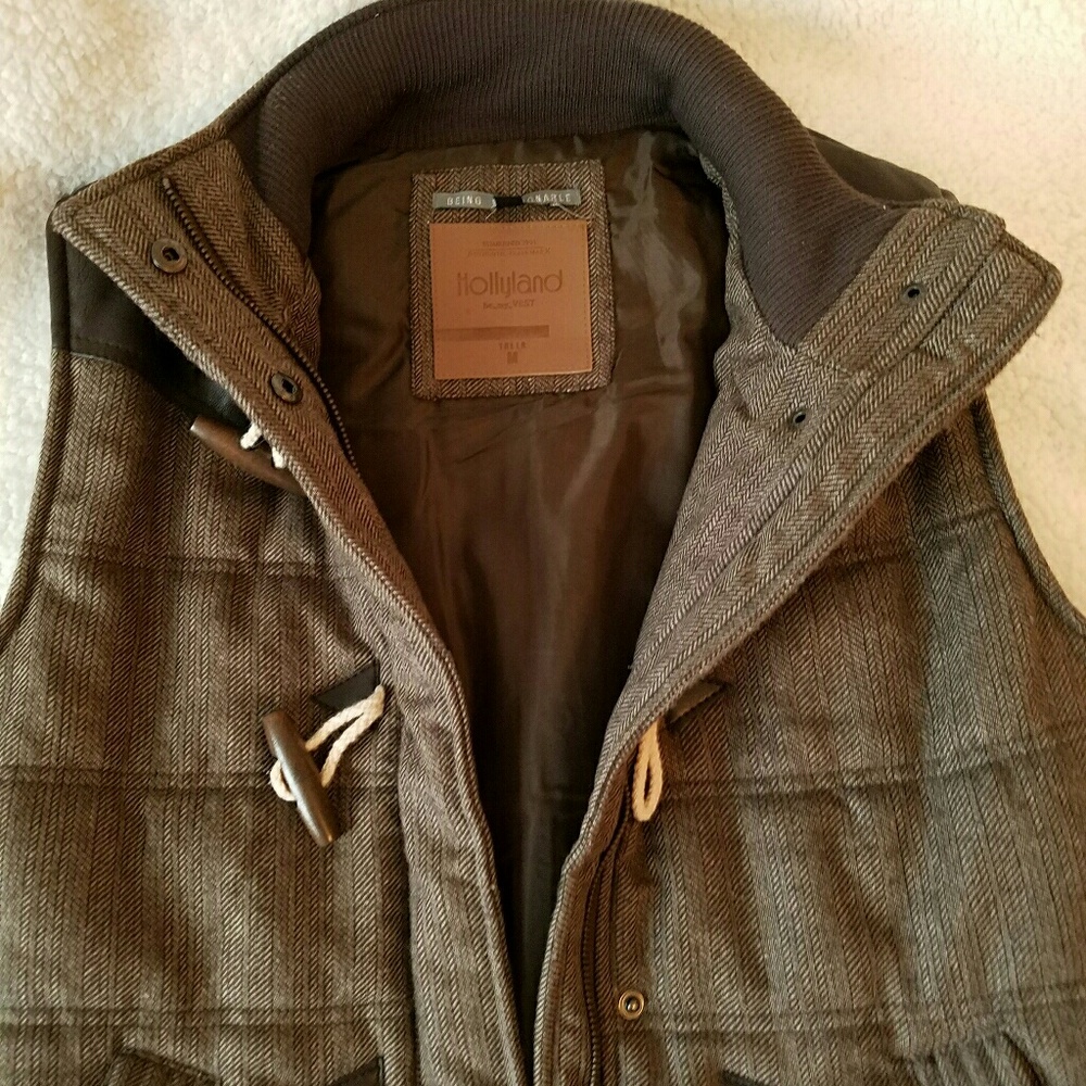 neutral/ faux leather puffer vest